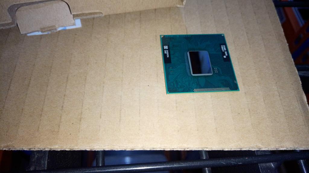 Lenovo Cpu Intel I5-2410M 2.3G 3M 2C - 102001066