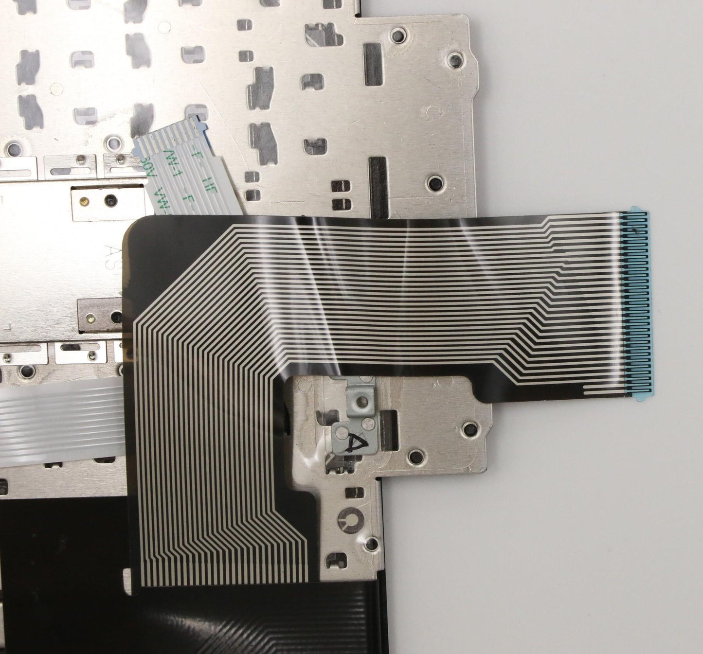Lenovo Ki Keyboards Internal - 63Y0124