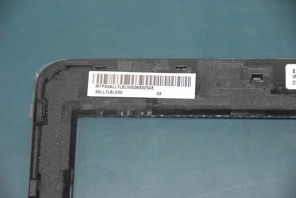 Lenovo 31044778 Lcd Bezel Assembly Ll7