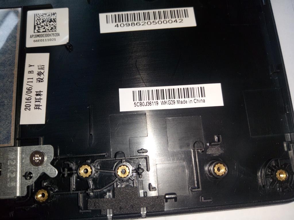 Lenovo Uppercoverce31-70 W/Tp/Kb-Fre - 5CB0J36119