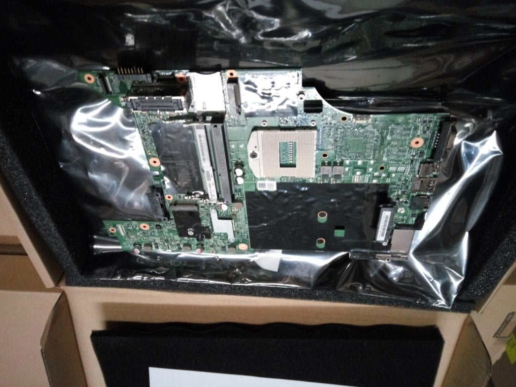 Lenovo Motherboard - 00HM541