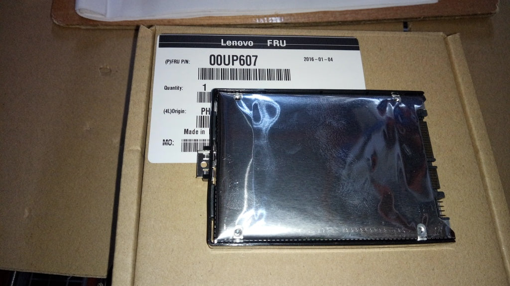 Lenovo Sd Solid State Drives - 00UP607