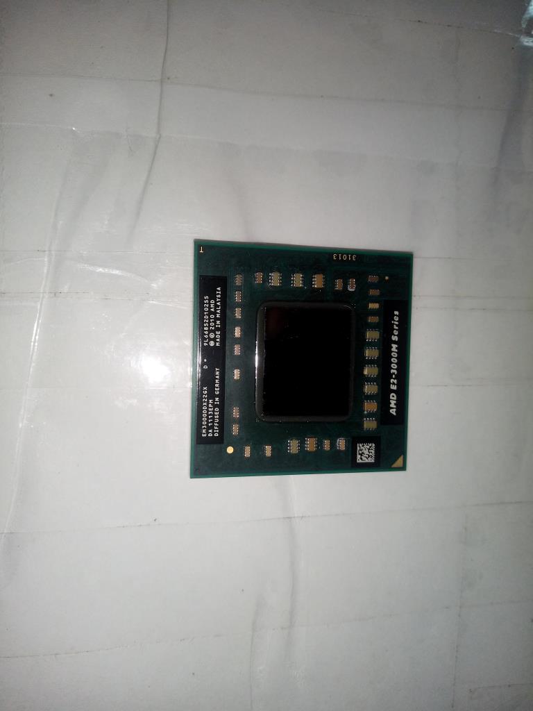 Lenovo Cdpop Cpu E2-3000M - 04W3423