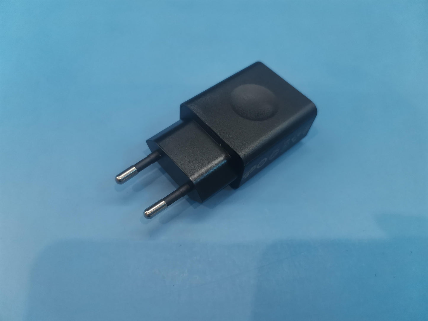 Lenovo Charger And*5V* And1A Eu Black - 5A19A464M5