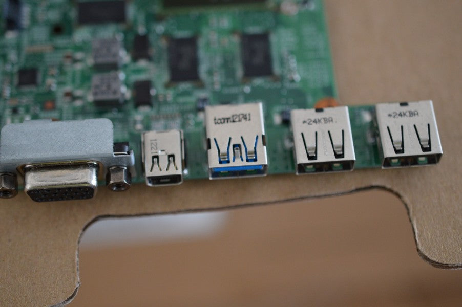 Lenovo Replacement Part - 90000498