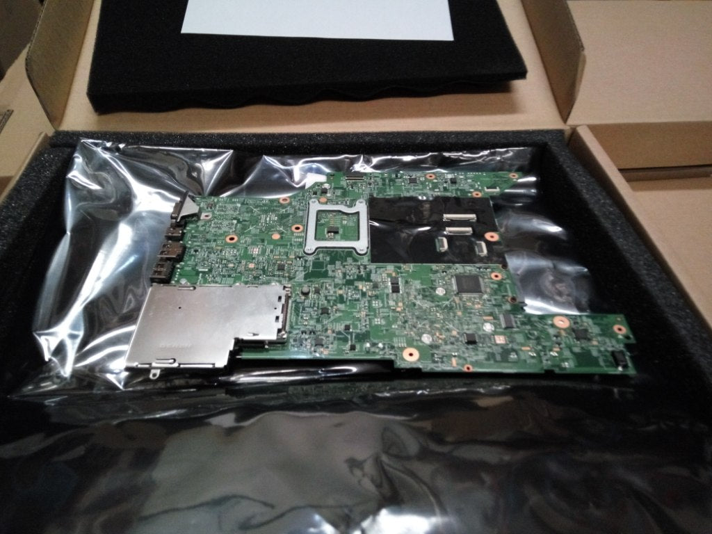 Lenovo Motherboard - 00HM541