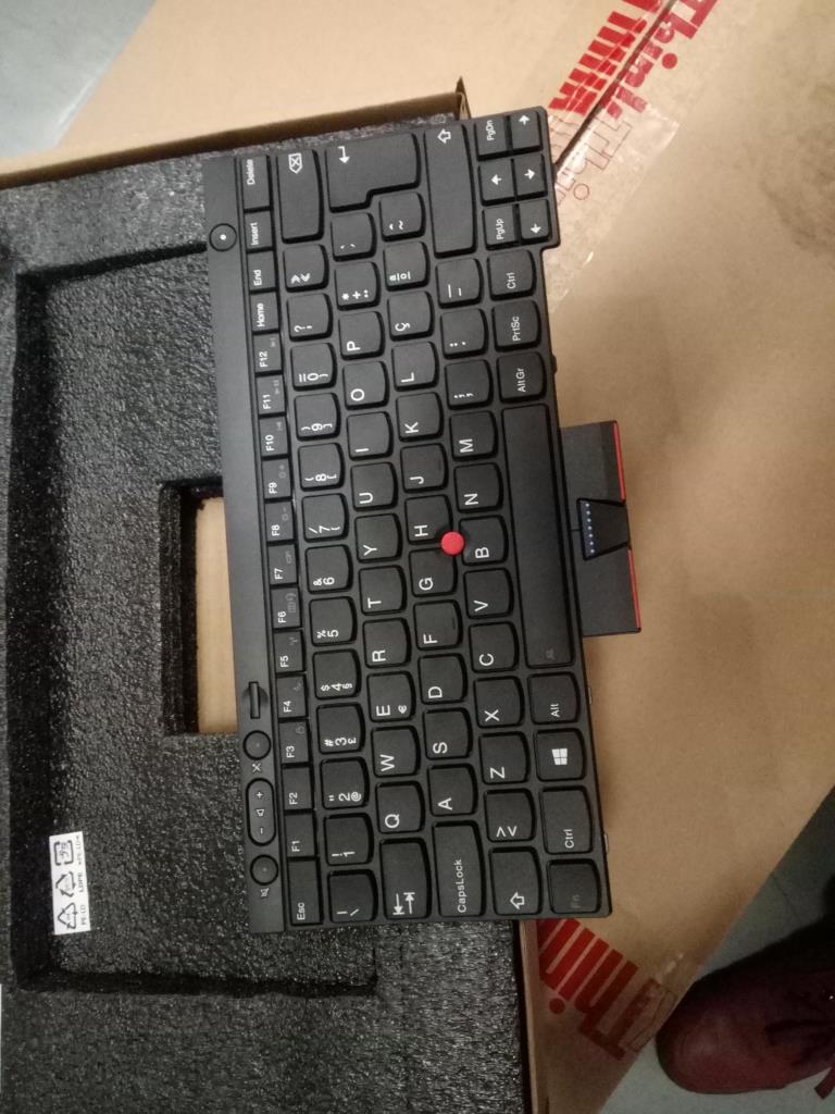 Lenovo Ki Keyboards Internal - 04X1337