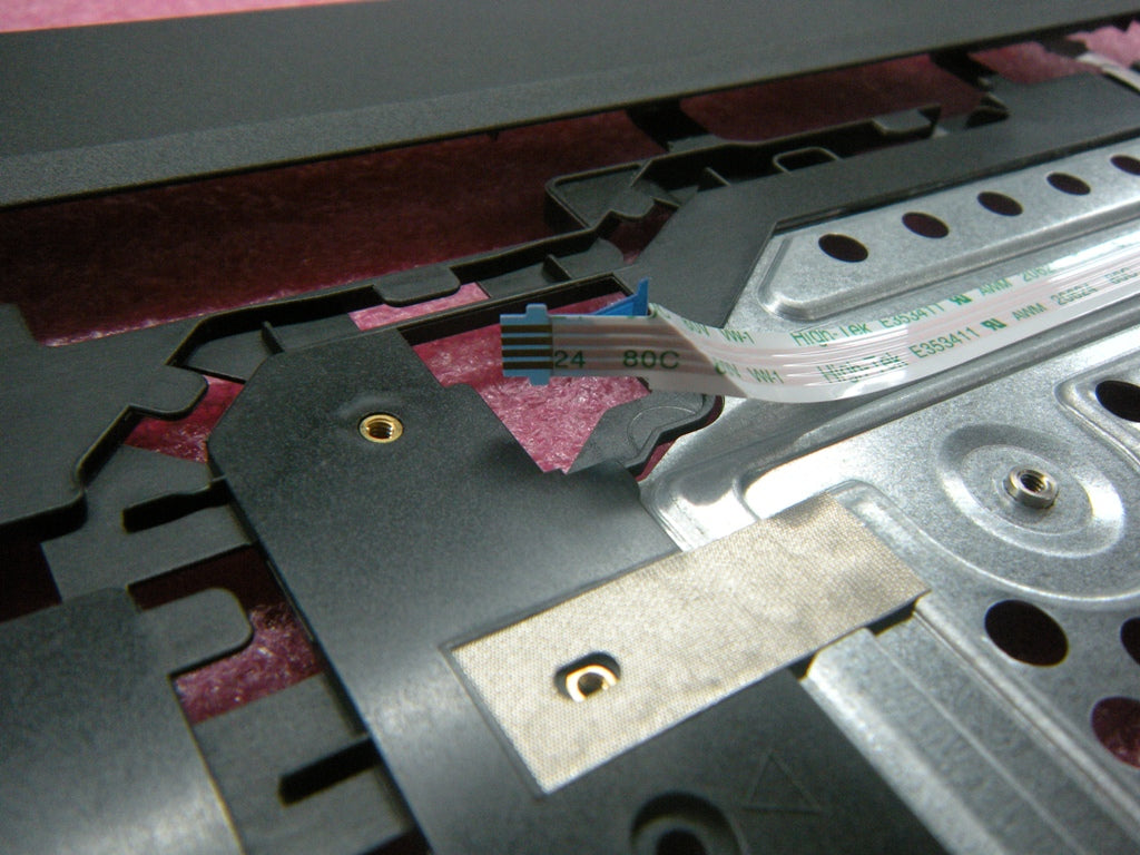 Lenovo Kp Kybd Bezels And Palmrests - 04X4860