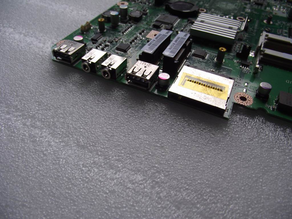 Lenovo Mb C325 A Hudson Uma 1.65G Cpu - 11013949