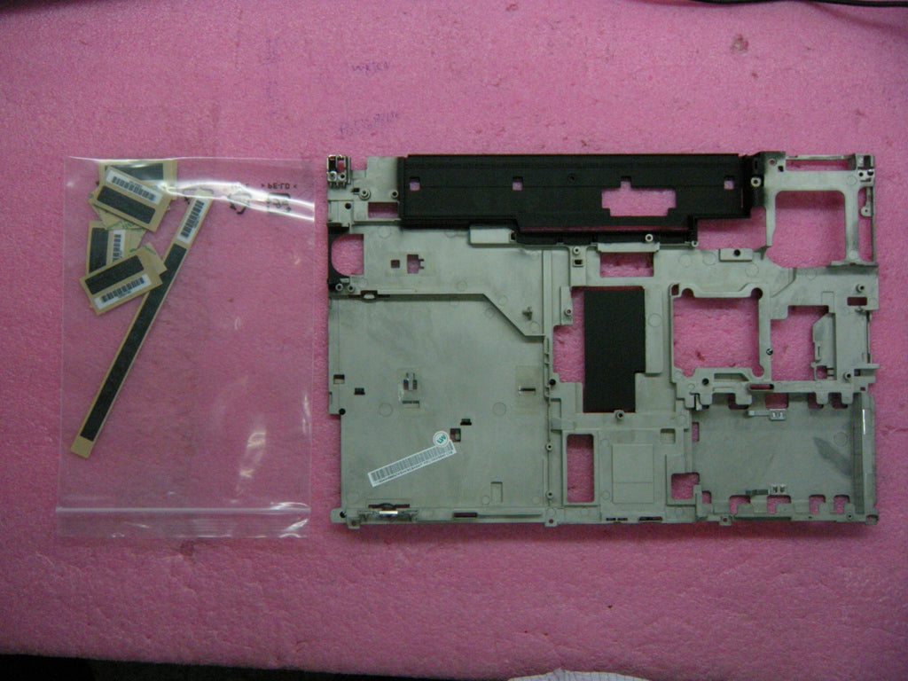 Lenovo Ch Chassis And Frames - 04W6885