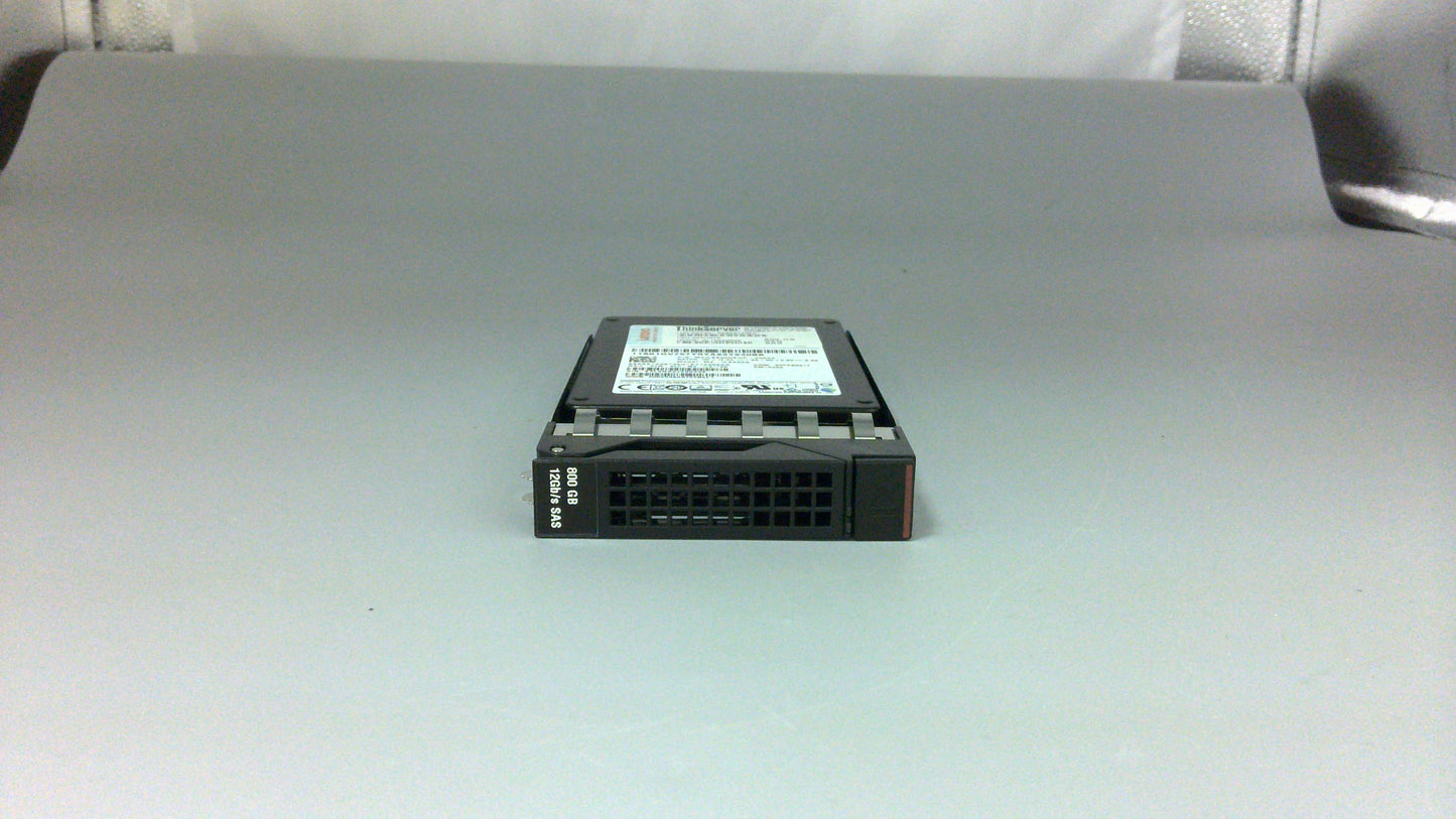 Lenovo Hs 2.5 800Gb Pm1635A 12Gb Sa - 00PH879