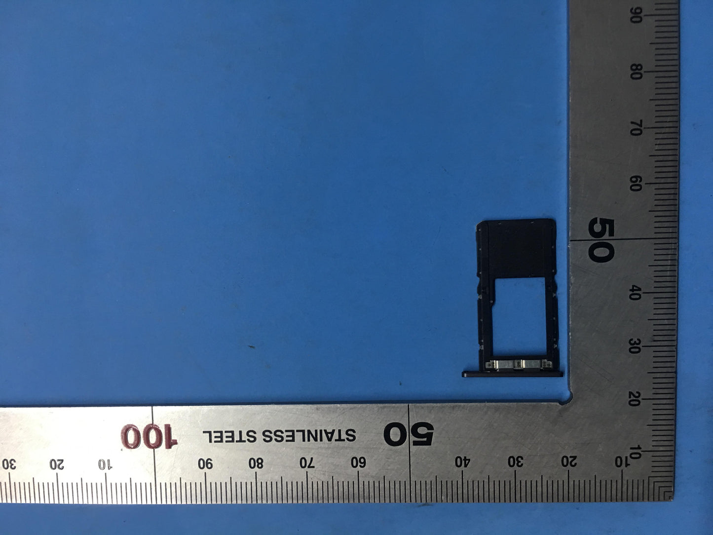 Lenovo Tb-X306F Sim Tray_Gr And*Hq238 - 5M88C17180