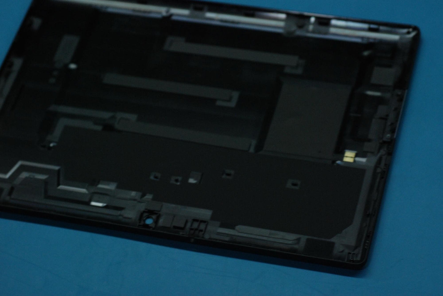 Lenovo Tb3-X70F Batterycover And*Hq31 - 5S58C05477