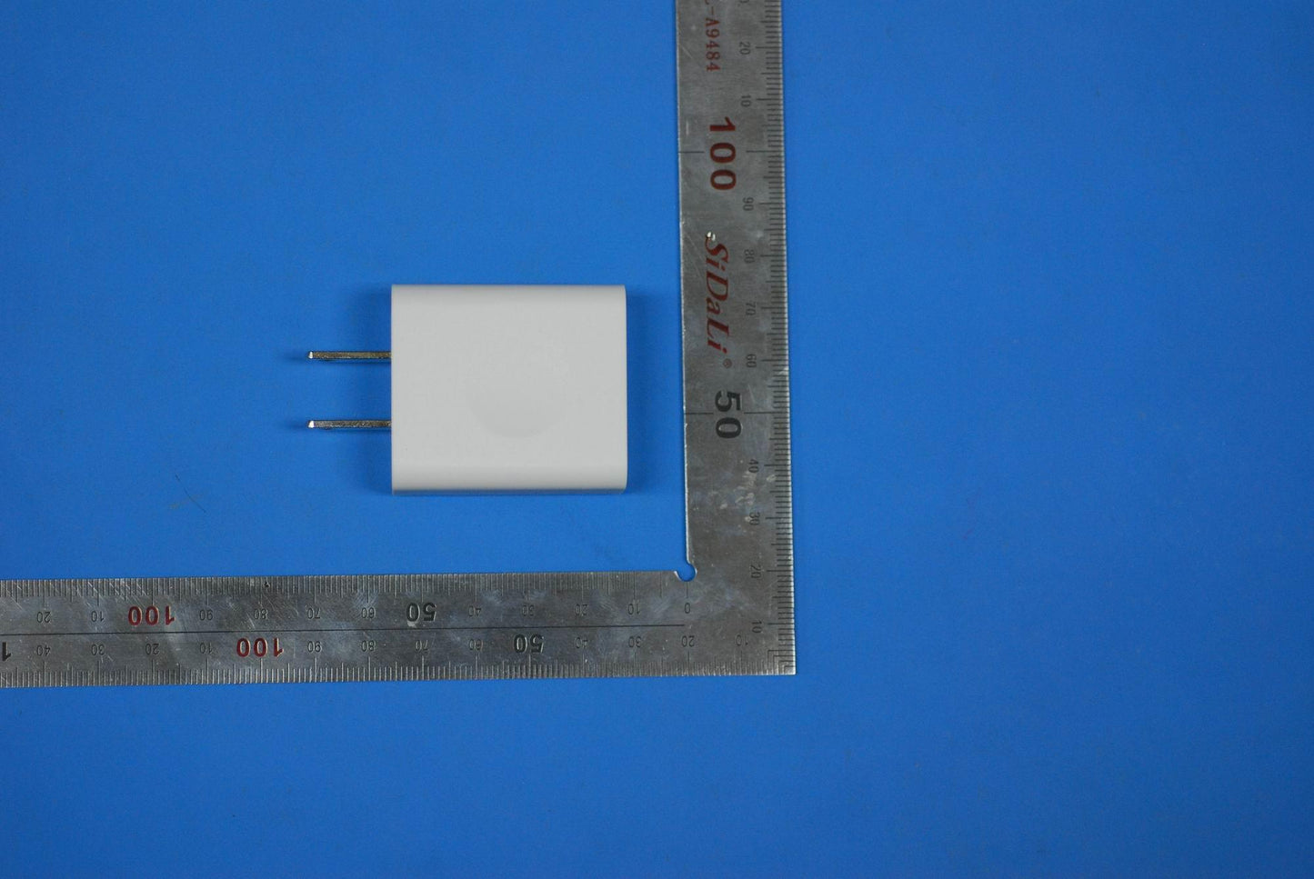 Lenovo Charger And*C-P62 5V* And1.5A - SA19A6N0TL