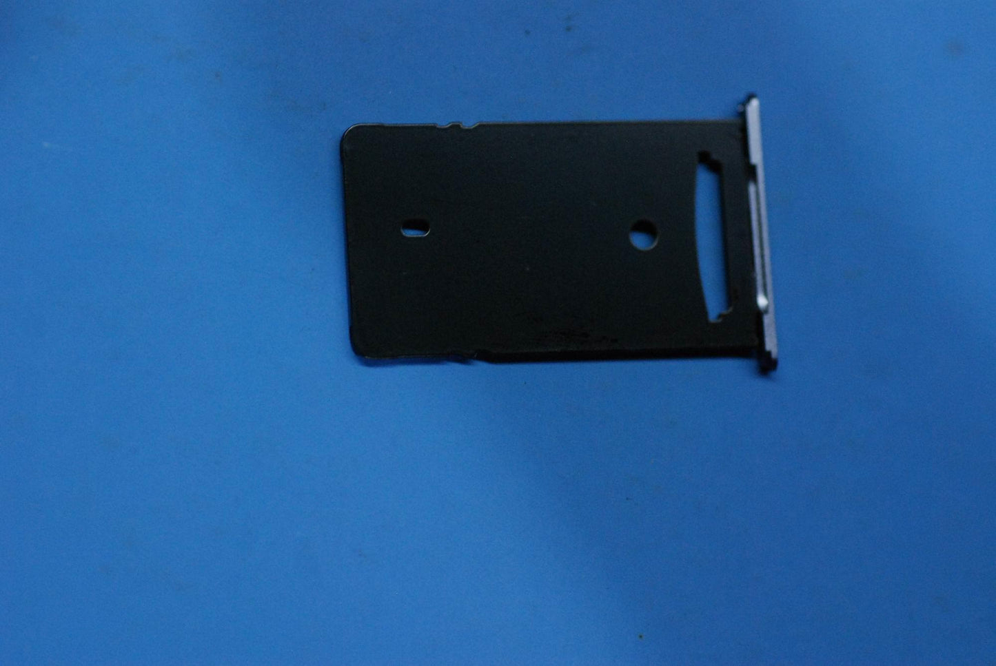 Lenovo Pb2-670 Sim Tray Gr And*463622 - 5M88C06239