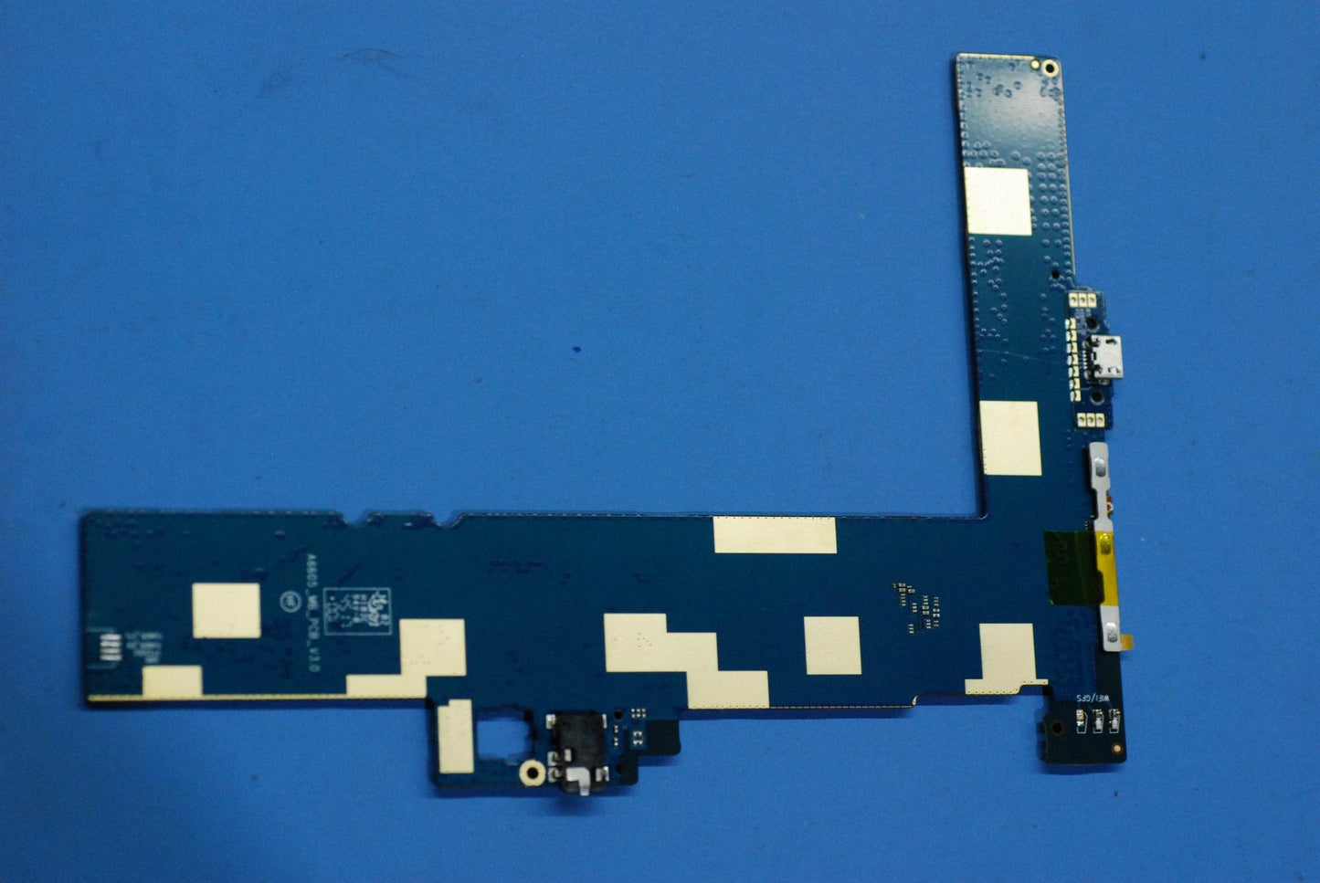 Lenovo Tb3-X701 Id Mb_32G3G And*Hq316 - 5B28C10105
