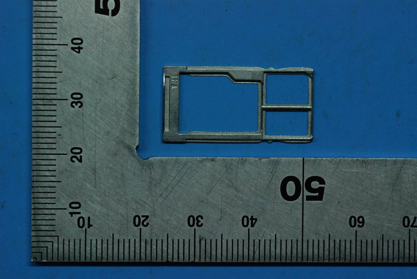 Lenovo Tb-7504F Sim Card And*71530800 - 5M88C09325