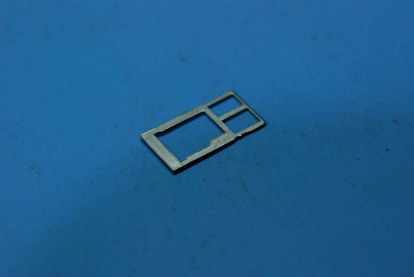 Lenovo Tb-7504F Sim Card And*71530800 - 5M88C09325