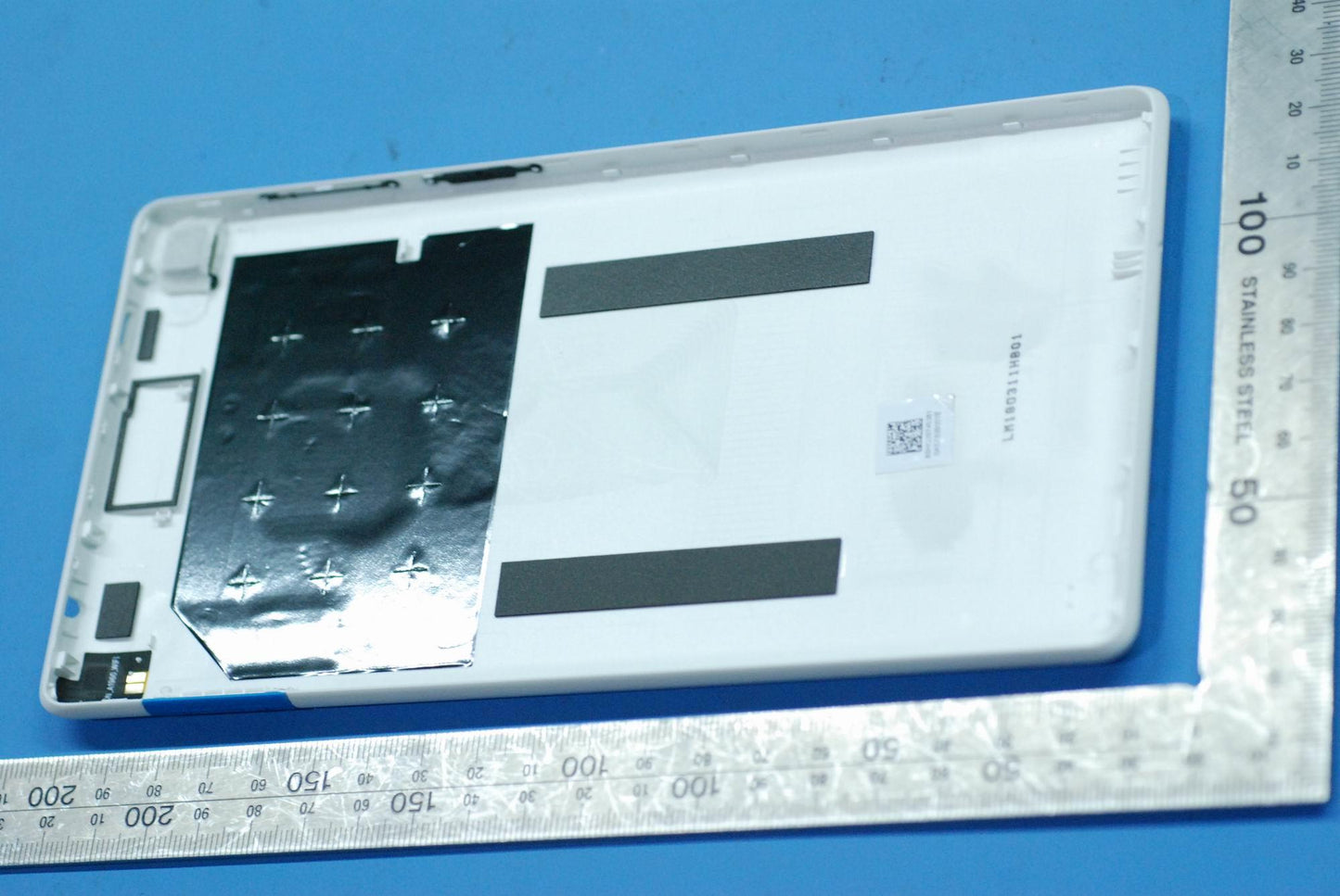 Lenovo Tb-7304F Bat Cover Wh And*Hq31 - 5S58C10493