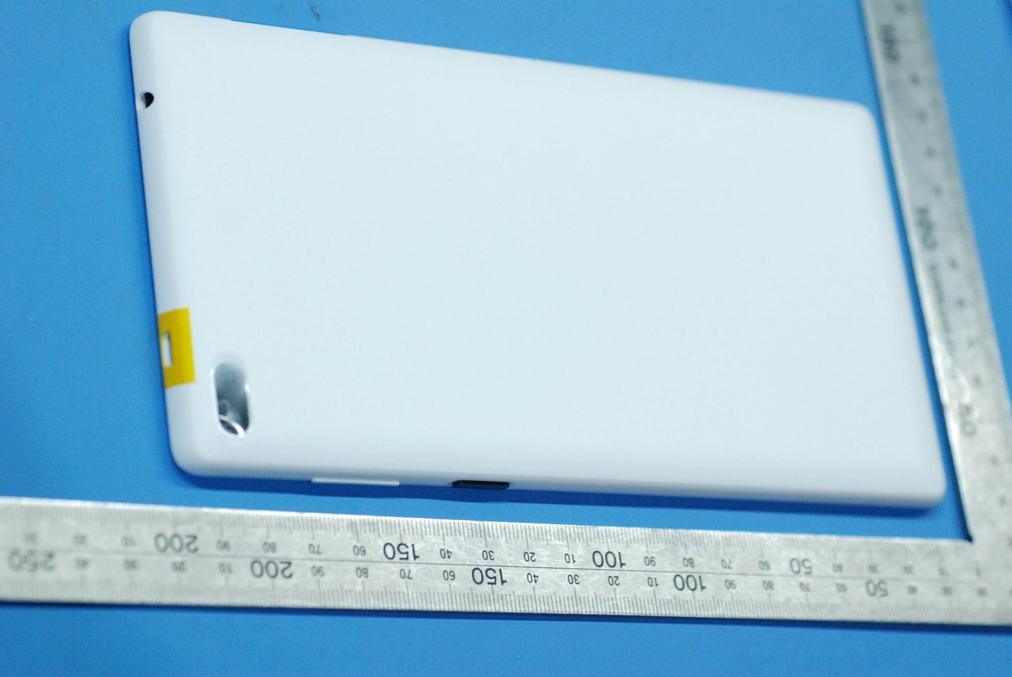 Lenovo Tb-7304F Bat Cover Wh And*Hq31 - 5S58C10493