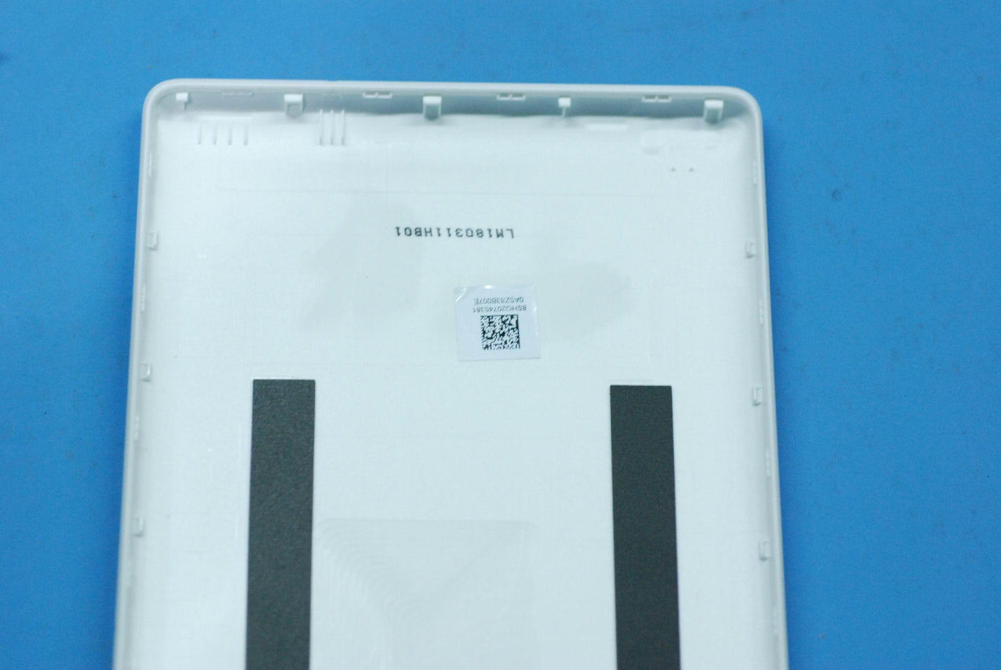 Lenovo Tb-7304F Bat Cover Wh And*Hq31 - 5S58C10493