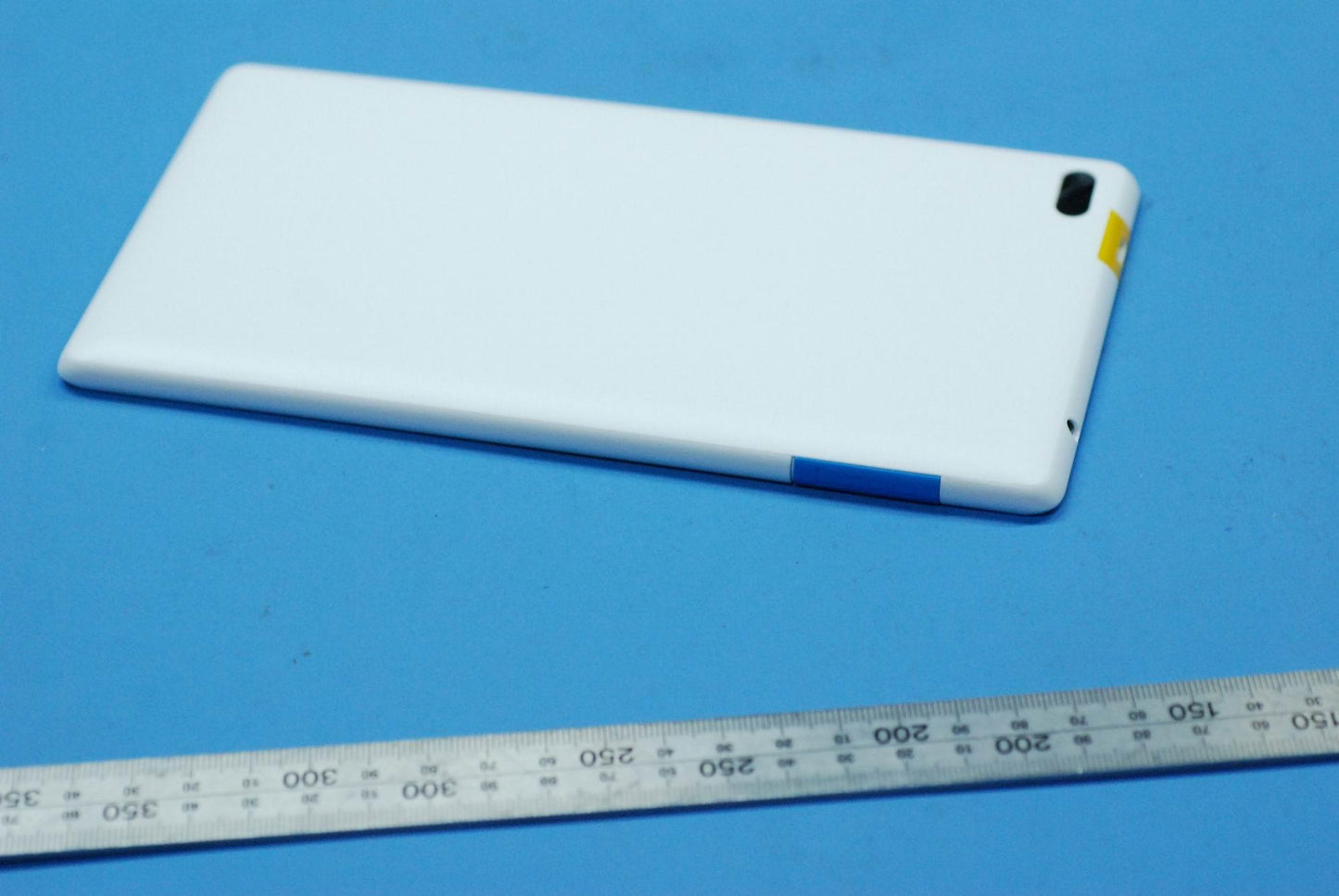 Lenovo Tb-7304F Bat Cover Wh And*Hq31 - 5S58C10493