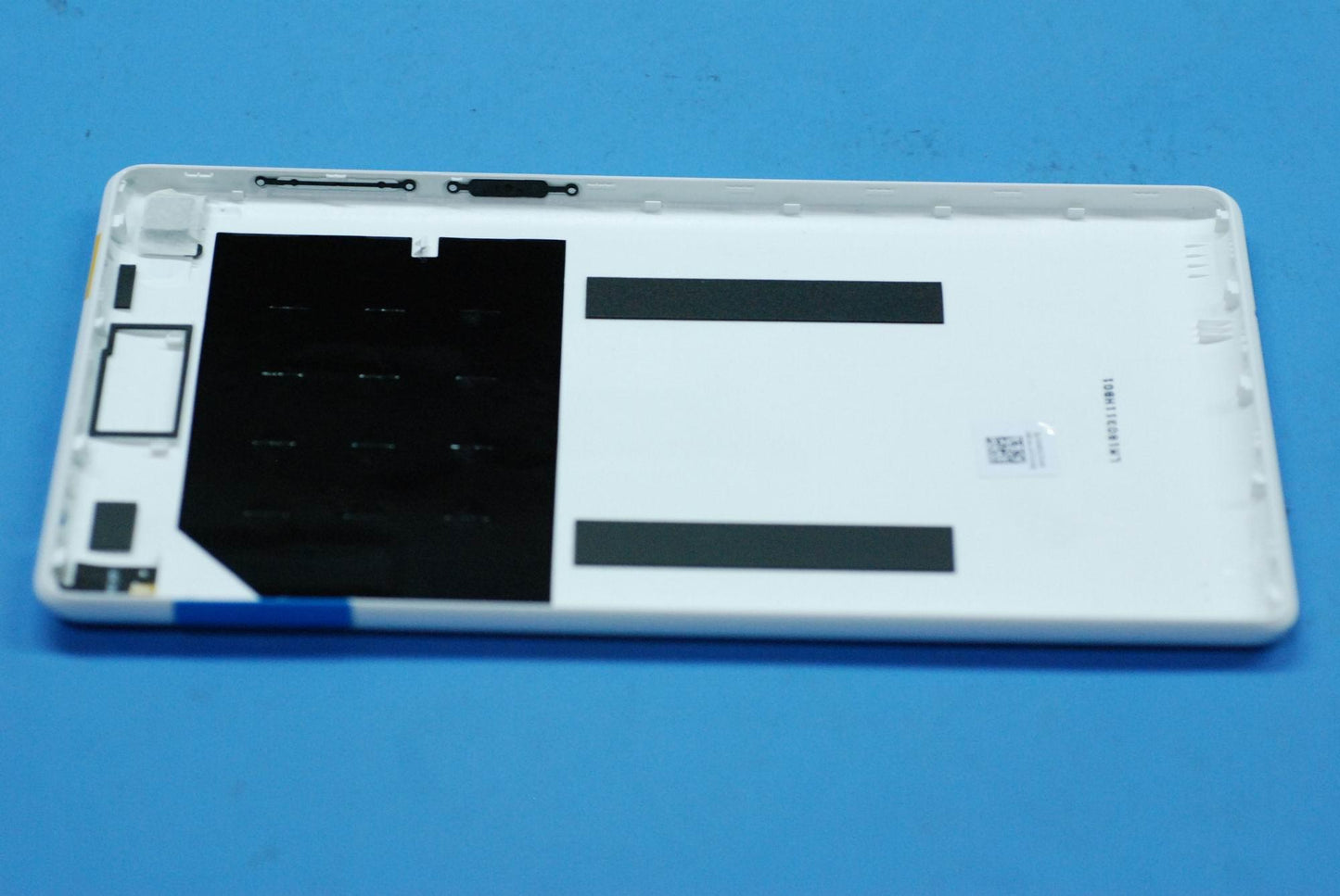 Lenovo Tb-7304F Bat Cover Wh And*Hq31 - 5S58C10493