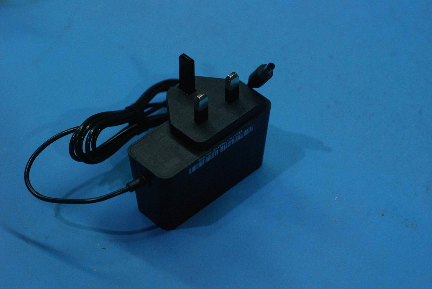 Lenovo Acbel Ad30W1804 20V1.5A Uk Bla - SA18C57984