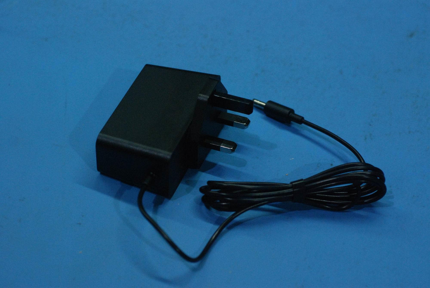 Lenovo Acbel Ad30W1804 20V1.5A Uk Bla - SA18C57984