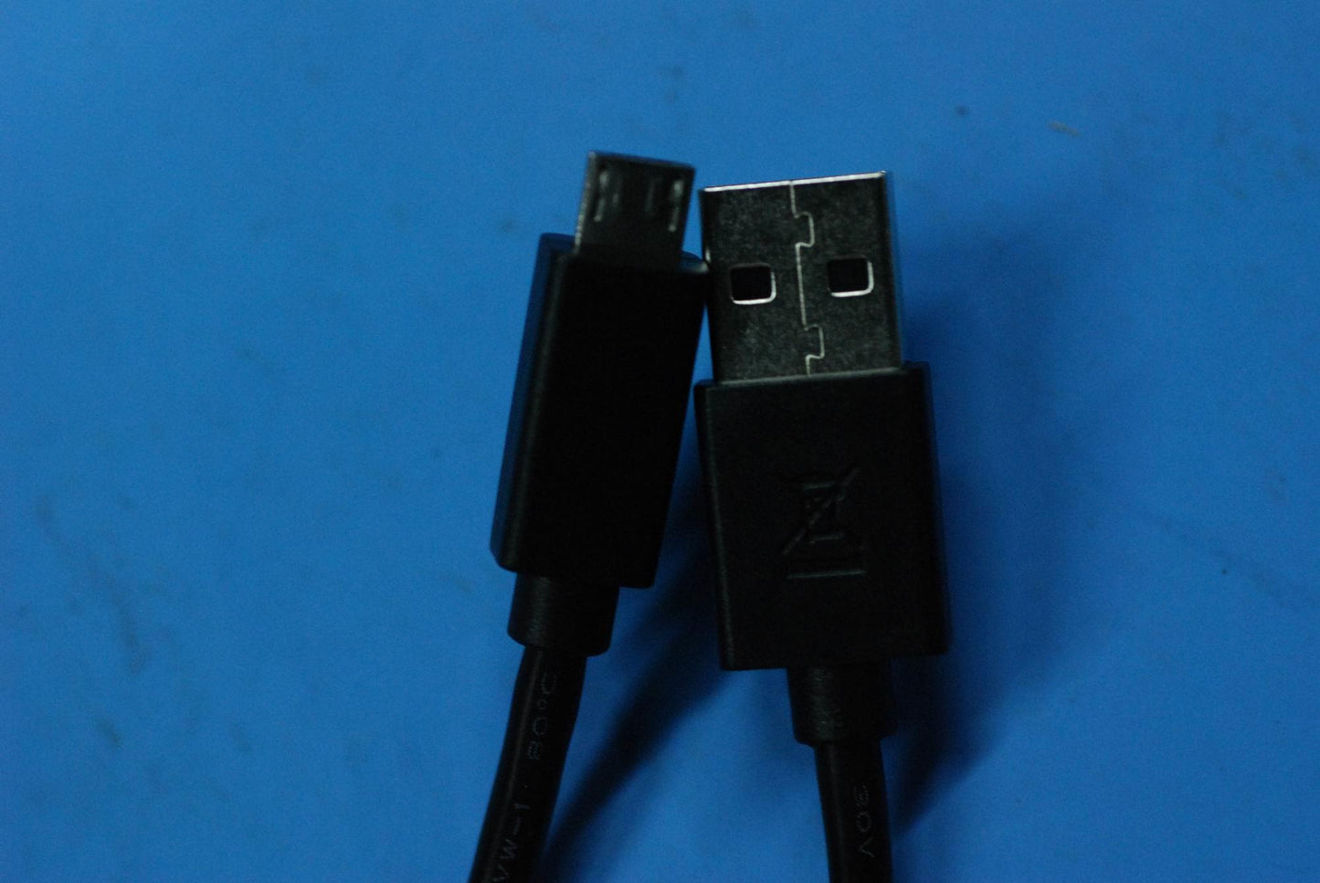 Lenovo Tb-8304 Usb Cable Bl And*Hq603 - 5C18C10168