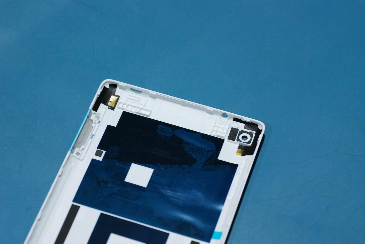 Lenovo Tb3-730X Batt Cover_Wh And*712 - 5S58C05535