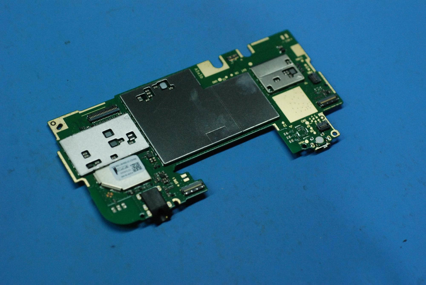 Lenovo Tb-8304F Gb Mb_2_16G And*Hq316 - 5B28C12588