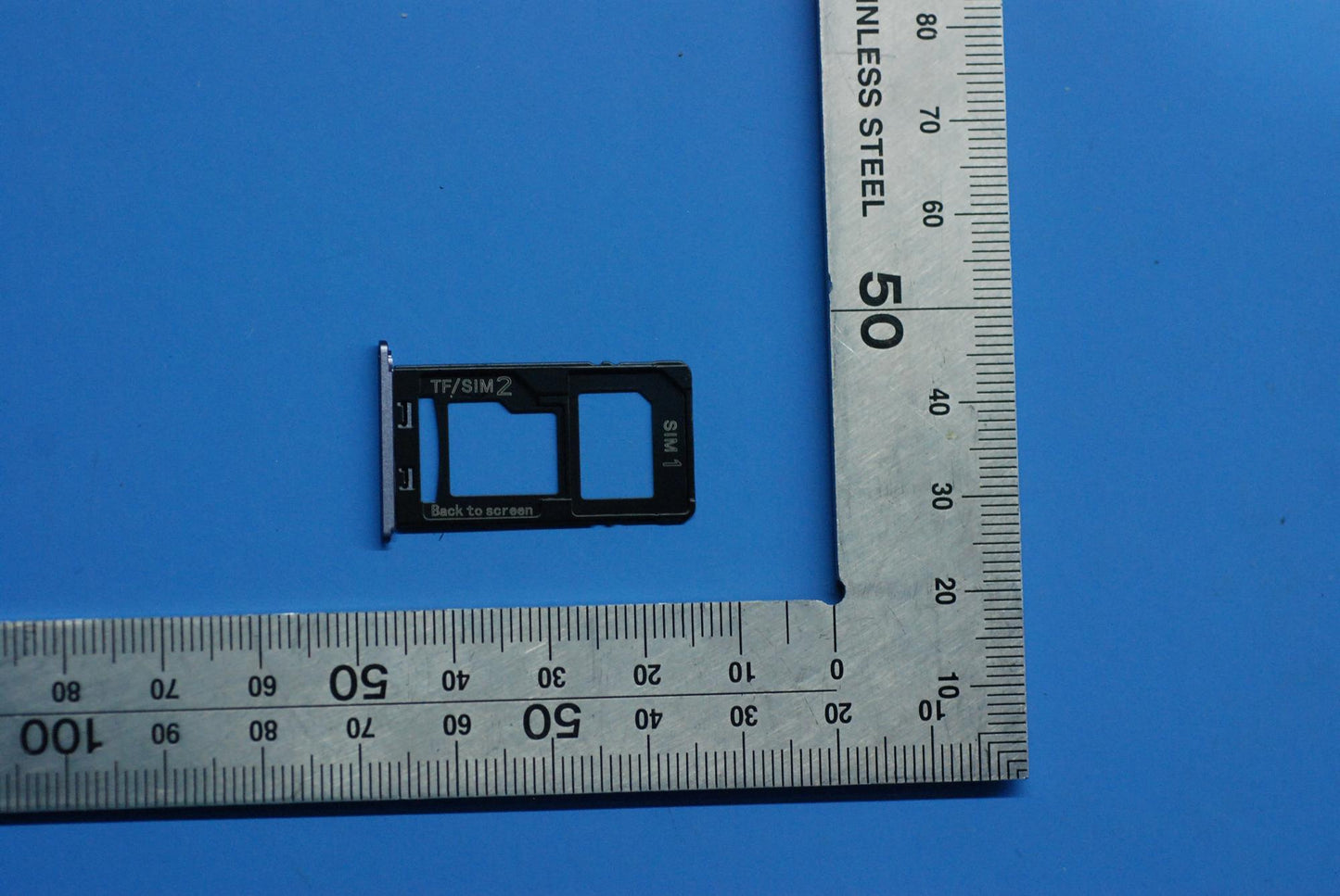 Lenovo Pb2-650 T-Card Tray_Gr And*715 - 5M88C06451