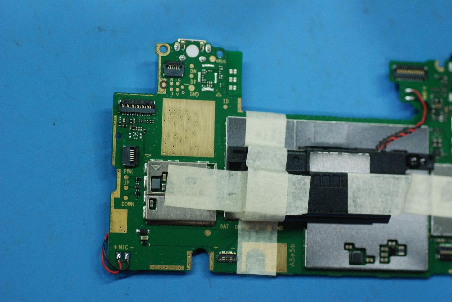 Lenovo Tb-8304F Us Mb_2_16G And*Hq316 - 5B28C12587