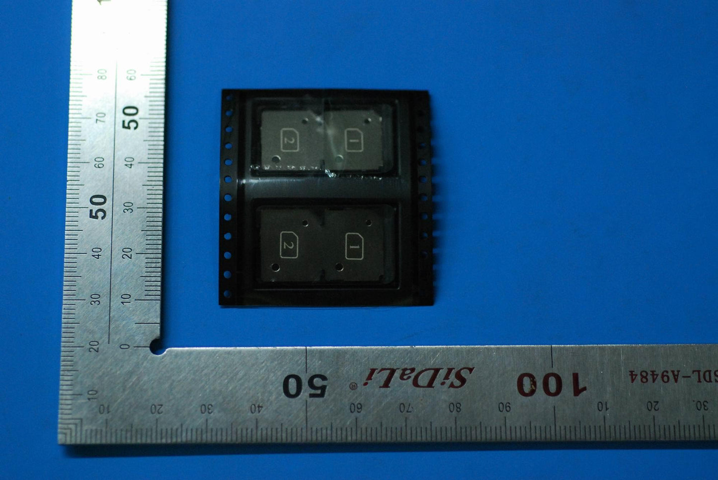 Lenovo A8-50L Dual-Micro Sim Tray And - 5M88C02054