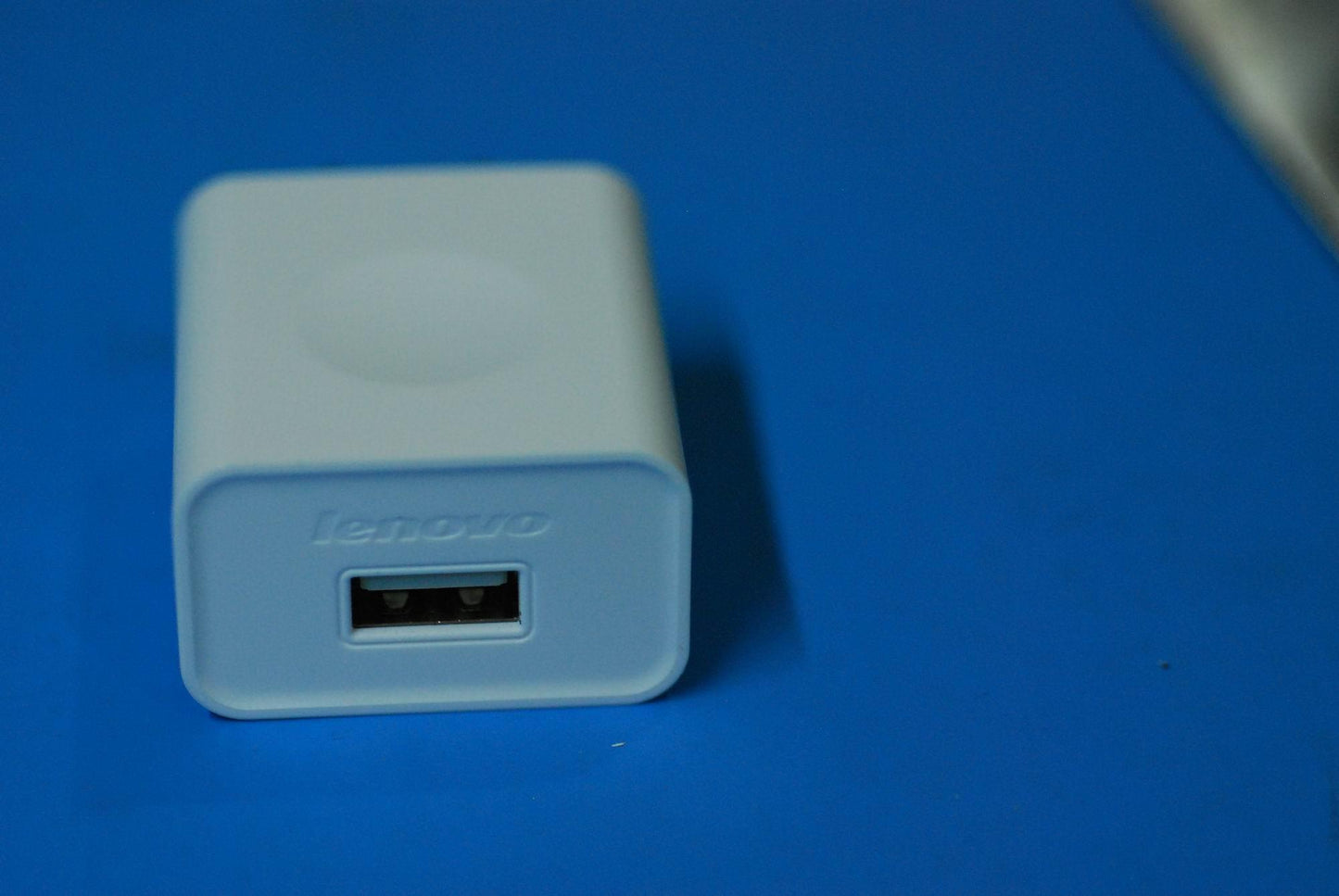 Lenovo Charger 5V 1.5A Us White C-P62 - 5A19A464MM