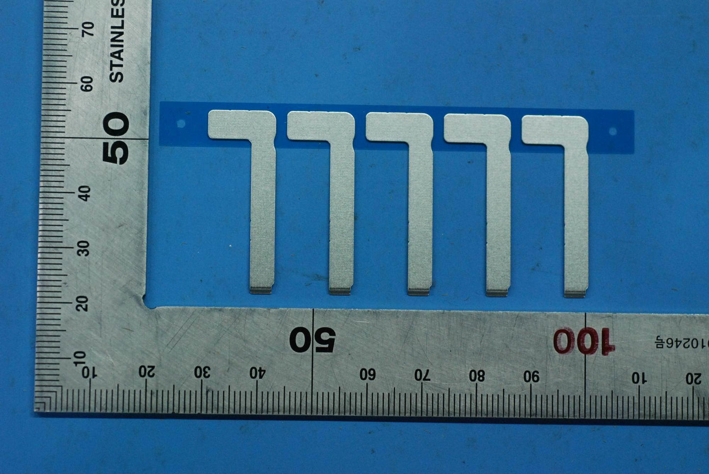 Lenovo Yb2_Steel_Conn_Eink - SM88C20034