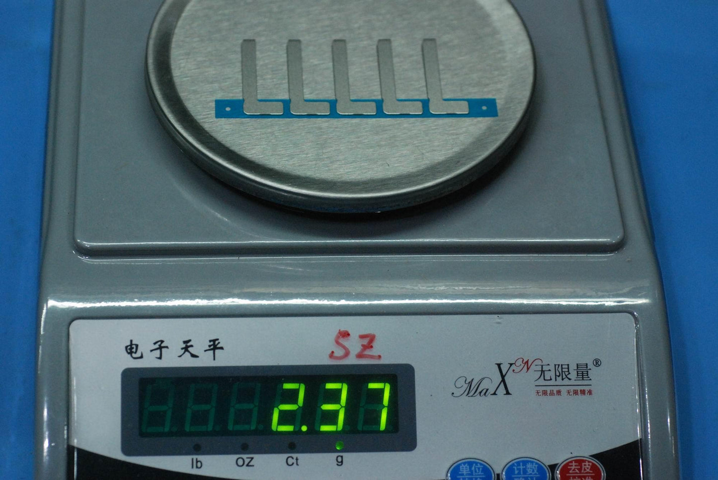 Lenovo Yb2_Steel_Conn_Eink - SM88C20034