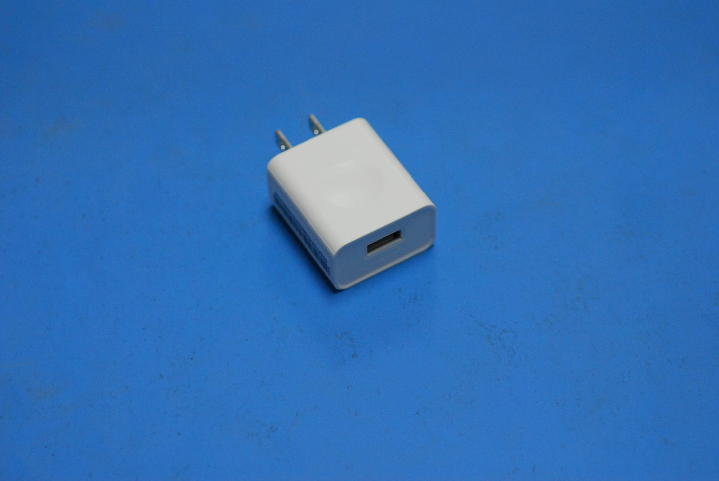 Lenovo Ac Adapter C-P56 5V/1A Ul Whit - SA18C01245