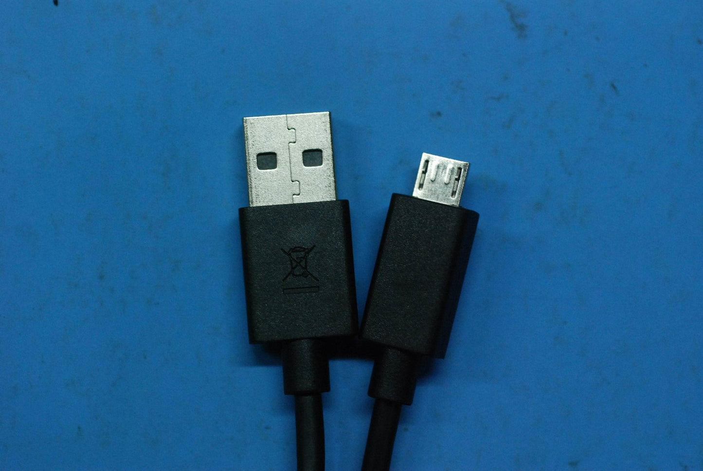 Lenovo Tb-7504 Usb Cable And*71131000 - 5C18C09599