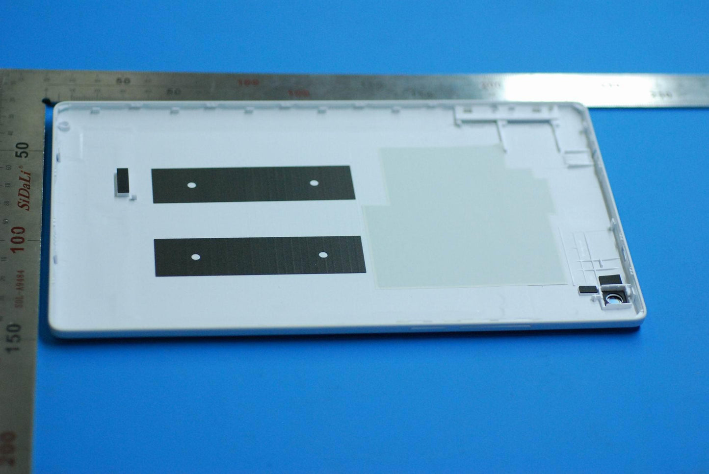 Lenovo A8-50L Batt Cover (White) And* - 5S58C02625
