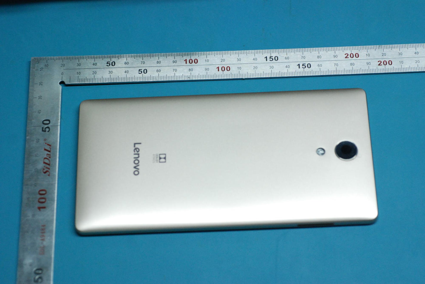 Lenovo Pb2-650 Batt Cover_Gl And*7126 - 5S58C06025