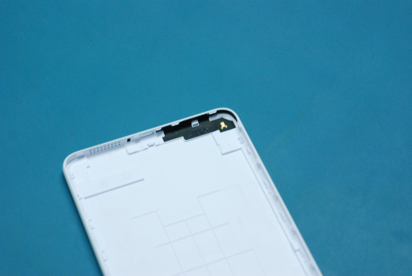 Lenovo Tb-7703X Rear Cover_Wh And*116 - 5S58C06130