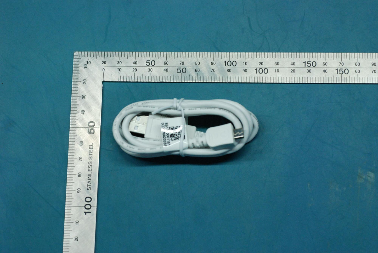 Lenovo Pb2-650 Usb Cable And*71131000 - 5O28C06103
