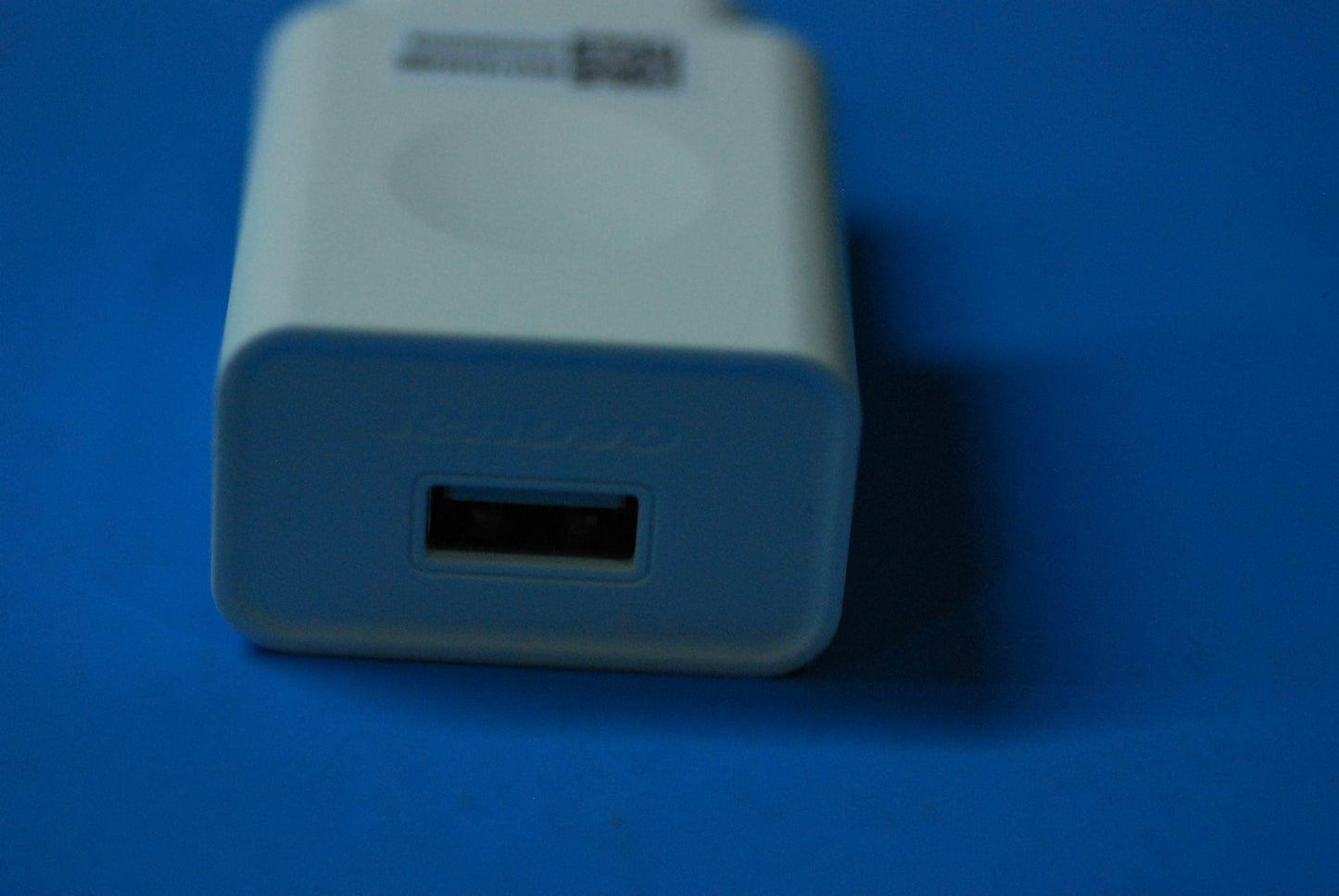 Lenovo Charger And*5V* And1A Eu White - 5A19A464MB