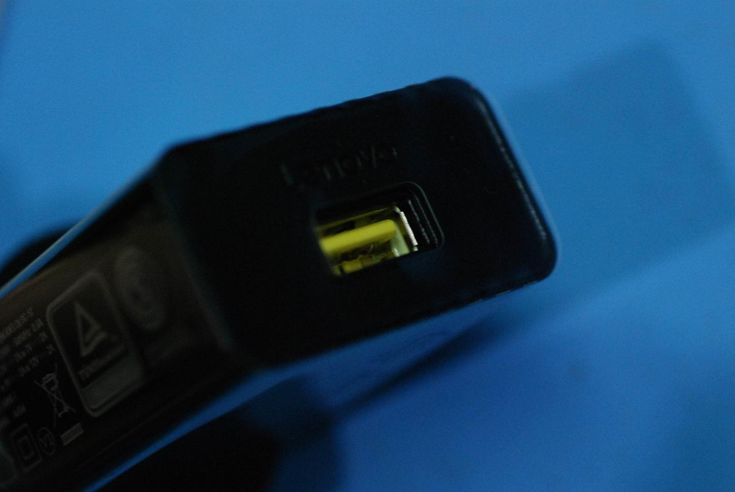 Lenovo Ac Adapter Sc-17 5.2V/7V/9V/12 - SA18C02169
