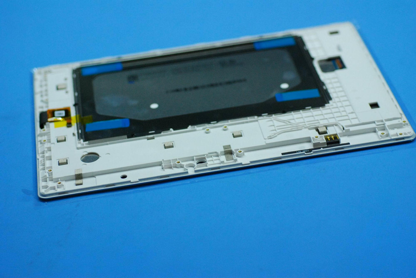 Lenovo Tb2-X30L Tp-Lcm_Wh And*Hq31601 - 5D68C04087