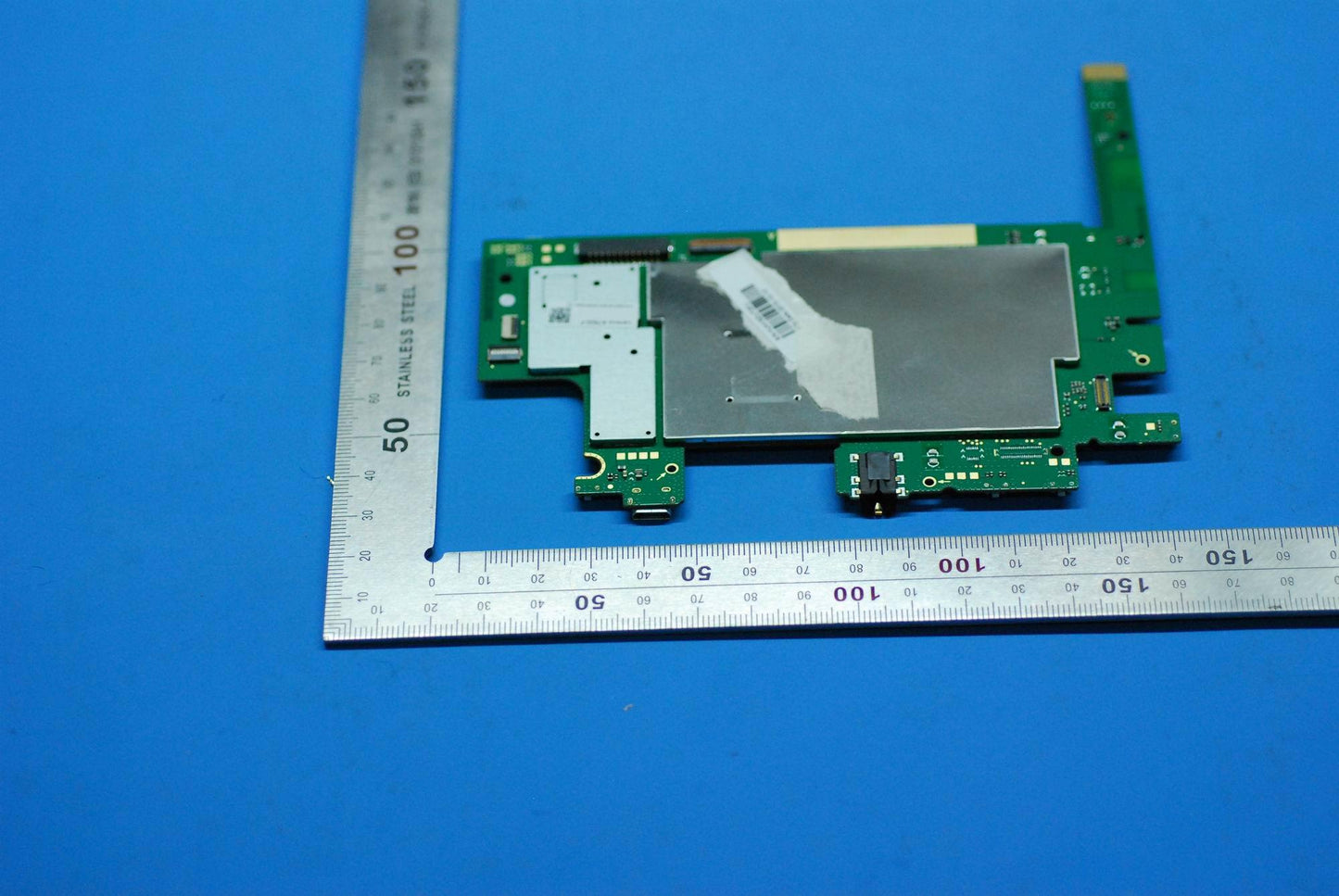 Lenovo 5B29A6MVWP A7600 Row+16G+Mb Module Cs