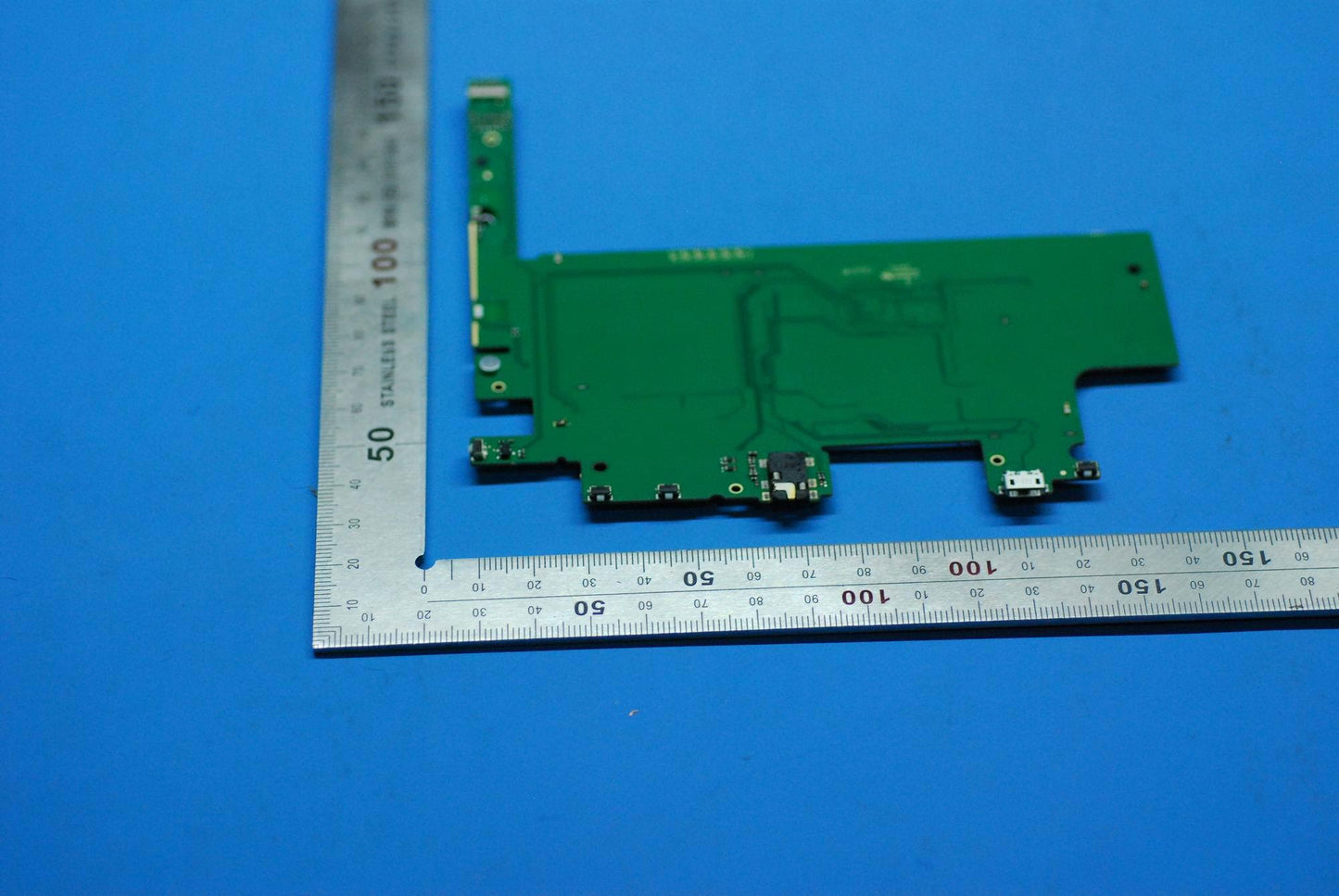 Lenovo 5B29A6MVWP A7600 Row+16G+Mb Module Cs