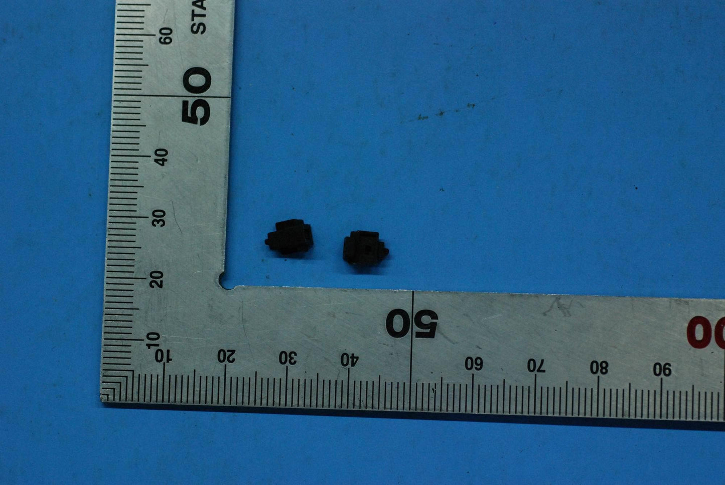 Lenovo Tb-7703 Mic Bottom Rubber And* - 5MO8C07167